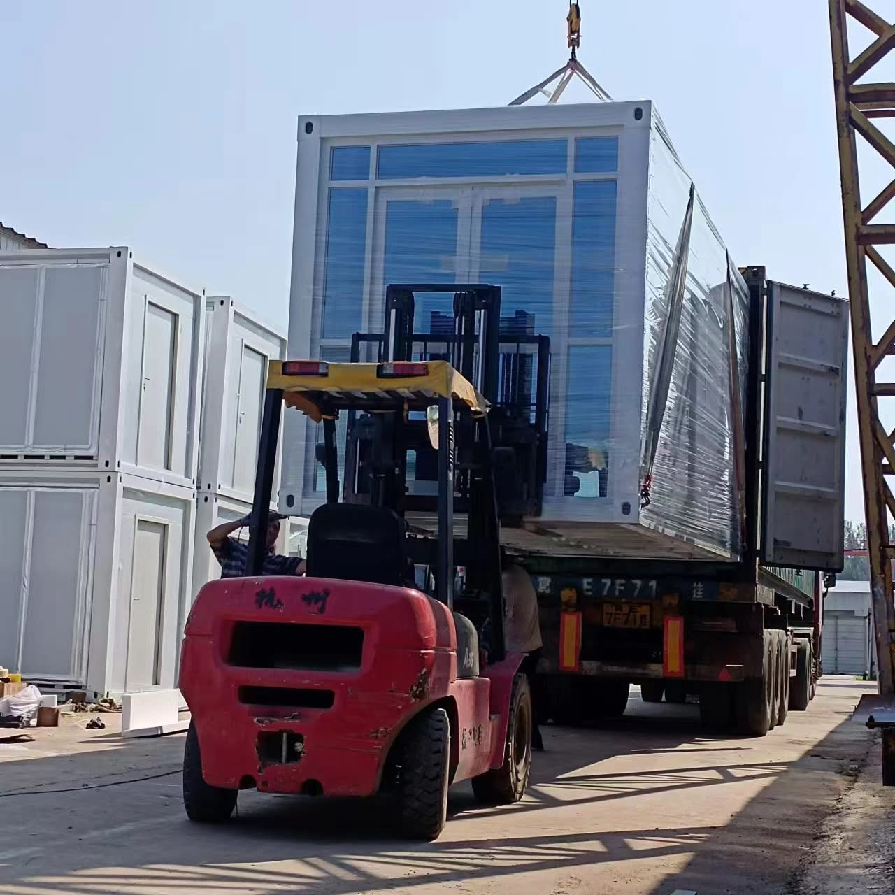 Multi-Use Expandable Prefab Container Home – Modular Mobile Living House