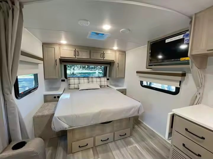 TrailNest Series: Modern Family Camping Travel Trailer for 6